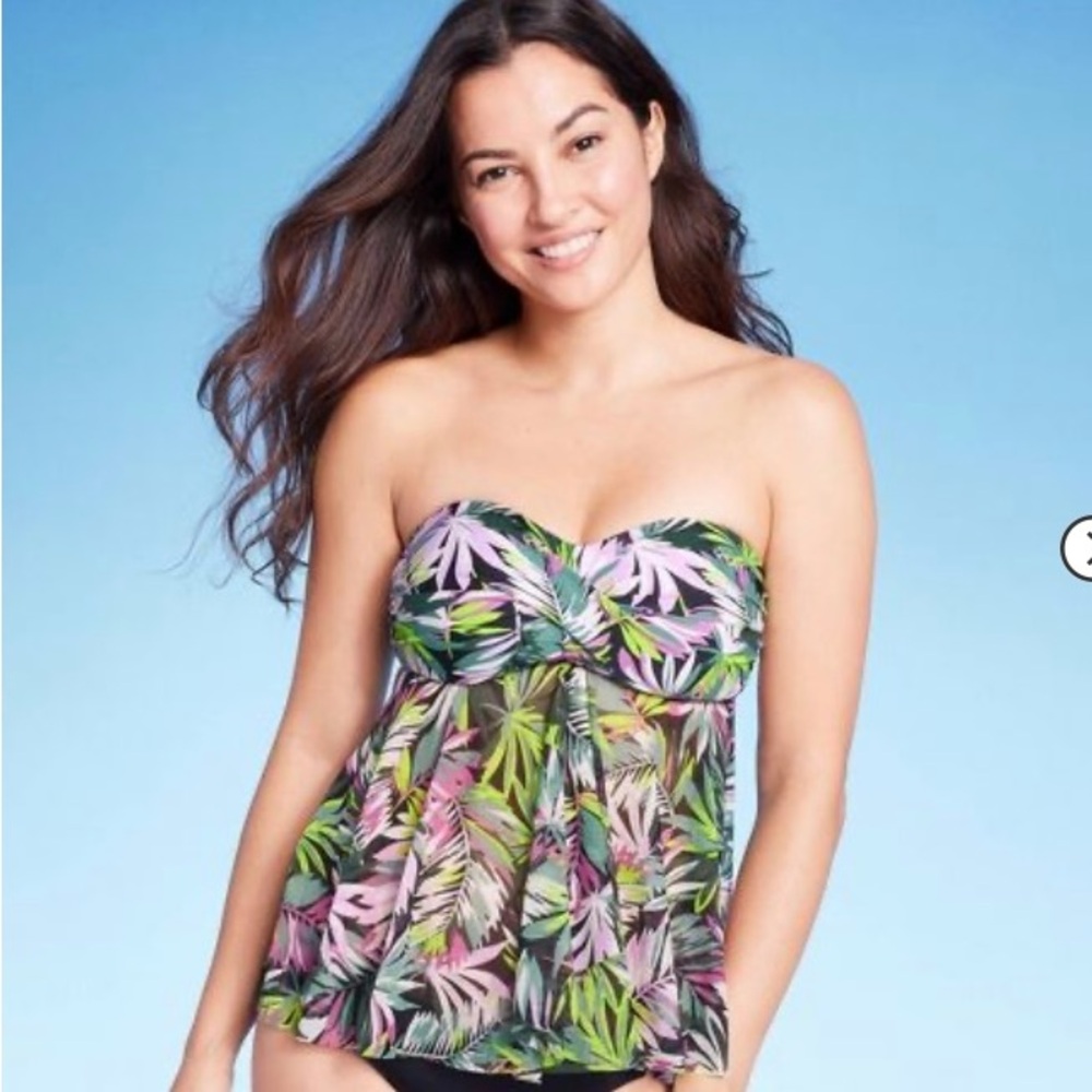 Kona Sol bathing suit top in XL